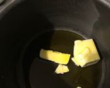 A picture of step 2 of French Onion Soup.