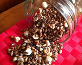 Foto del paso 2 de la receta: Granola con cacao y avellanas a la sartén