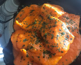 Foto del paso 6 de la receta: Merluza en salsa de piquillos