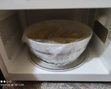 Foto del paso 2 de la receta: Merluza con ajo, perejil y patatas panaderas en 22 minutos
