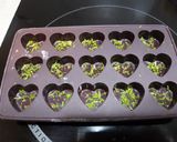 Foto del paso 2 de la receta: Bombones de chocolate, pistacho y lima