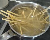 Une image de l'étape 1 de Tagliatelles alla boscaiola.