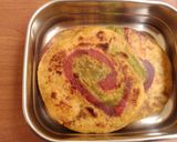 A picture of step 4 of Tricolour paratha.