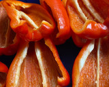 Foto del paso 2 de la receta: Pimientos rojos rellenos de verduras al horno