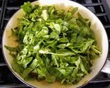 A picture of step 5 of Saag paneer.