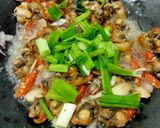 Foto langkah ke 5 dari resep Tumis Kerang Dara.