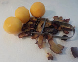 Foto del paso 2 de la receta: Almíbar de ciruelas rojas