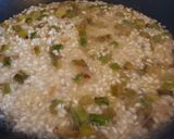 Foto del paso 3 de la receta: Risotto de espárragos y gambas