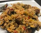 Foto del paso 6 de la receta: Paella con mariscos y pollo
