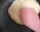 Foto langkah ke 2 dari resep Mochi wafer caramel.