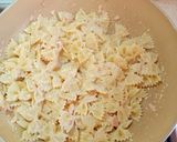 A picture of step 6 of Farfalle with Smoked Salmon and Cream Cheese.