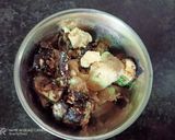 A picture of step 2 of Gujarati Vaal Nu Shaak (Lima Beans Curry).