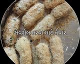 સેવ રોલ (Sev Roll Recipe In Gujarati) રેસીપી સ્ટેપ3ફોટો