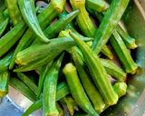 A picture of step 1 of Spicy bhindi masala.