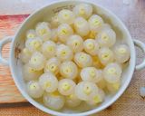 Hình bước làm 5 của món Chè hạt sen long nhãn