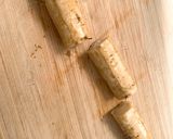 A picture of step 2 of Sweet soy flavored burdock roots and carrots.
