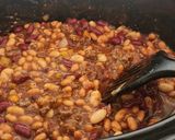 A picture of step 3 of Crockpot Cowboy Beans.