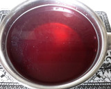 Foto del paso 7 de la receta: Tarta de yogurt griego con fresas y bizcocho de almendras