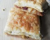 Φωτογραφία βήματος 4 της συνταγής Μηλόπιτα με καρύδια και σταφίδες