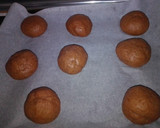 Foto del paso 4 de la receta: Bollitos con pepitas de chocolate y galletas