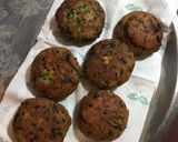 A picture of step 7 of Spinach Tikki.