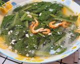 Hình bước làm 3 của món Cơm nhà với chả cá và cải bó xôi