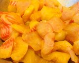 Hình bước làm 1 của món Riêu cá điêu hồng với bún