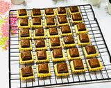 Foto langkah ke 6 dari resep 388. Cadbury Cheese Cookies.