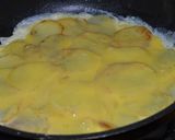 Foto del paso 3 de la receta: Tortilla de papa y parmesano