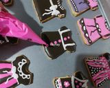 Foto langkah ke 5 dari resep Girls Dress Cookies.