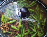 Foto langkah ke 3 dari resep Buncis Szechuan Daging Shabu.