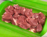 Foto del paso 3 de la receta: Solomillo con pimientos a la soja en el microondas con Lékué