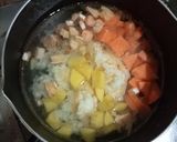Foto langkah ke 3 dari resep MPASI SALMON Ubi Kentang Brokoli Jamur Santan (Menu lengkap).