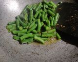 A picture of step 3 of Beans with Sesame Seeds.