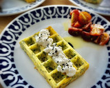 Foto del paso 5 de la receta: Gofre de calabacín con queso cottage