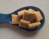 A picture of step 6 of Til vadi or Seasame chikki.