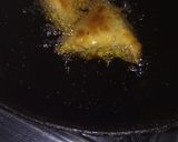 A picture of step 6 of Punjabi Samosas.