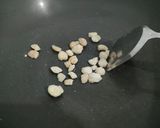 Foto langkah ke 1 dari resep Baceman Bawang Putih (Plus Tips Agar Awet).