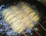 Foto langkah ke 3 dari resep Kentang Goreng Spiral.
