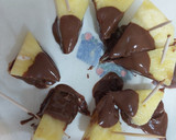 Foto del paso 4 de la receta: Piña colada con chocolate🍍🍍🍫🍫