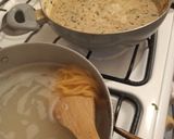 Foto del paso 6 de la receta: Fideos de arroz, con salsa leche de coco y hongos de pino ❤️🔥