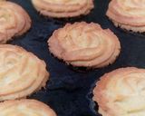 A picture of step 3 of Butter cookies.