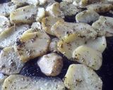 Foto del paso 4 de la receta: Marineras con papas al horno