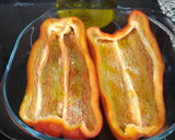 Foto del paso 1 de la receta: Pimiento con huevo al horno