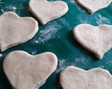 A picture of step 3 of Heart shaped mandazi.