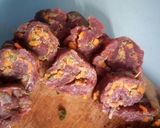 A picture of step 8 of Vegetable stuffed orange beef.