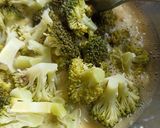 Foto del paso 2 de la receta: Tortilla de brócoli para 1