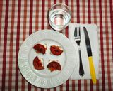 Foto del paso 3 de la receta Biscotes salmón con tomate