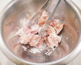 簡單做「小松菜炒雞肉」充滿香氣!!的食譜步驟2照片
