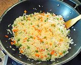 Foto del paso 4 de la receta Arroz frito 2 delicias